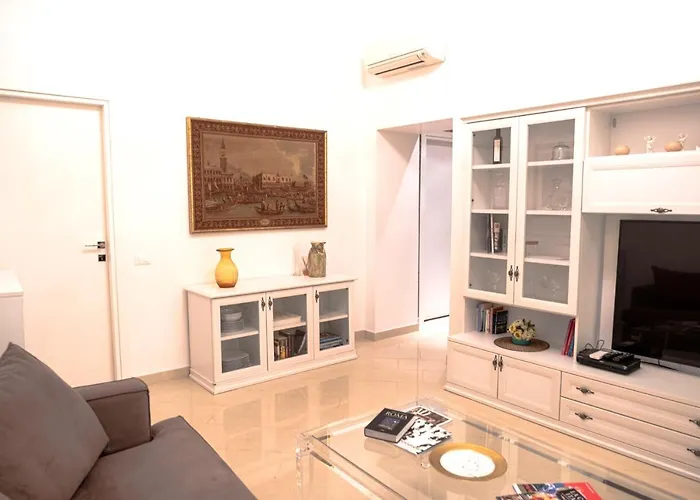 Cathy's Luxury